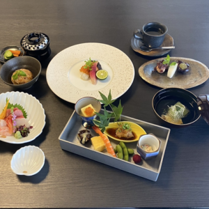 「奥高尾 寿麹庵」懐石ランチ付き！幻の銘茶「佐野川茶」の魅力を楽しむ山旅へ行こう！